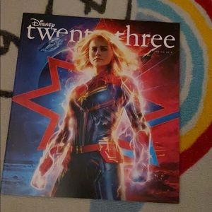 Spring 2019 exclusive Magazine with patch!